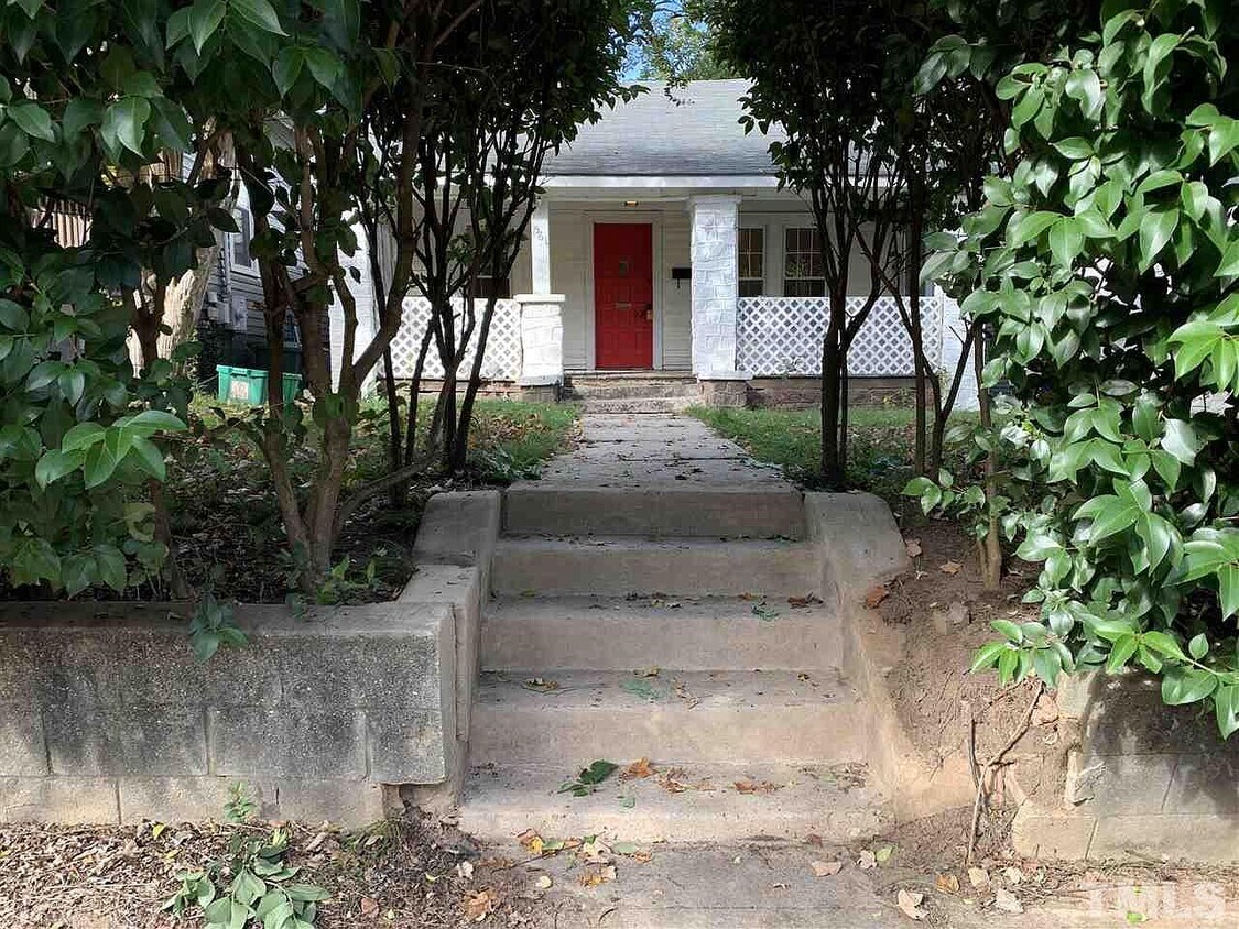 Primary Photo - 561 New Bern Ave