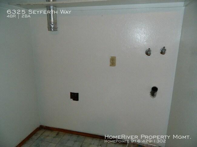 Building Photo - 6325 Seyferth Way