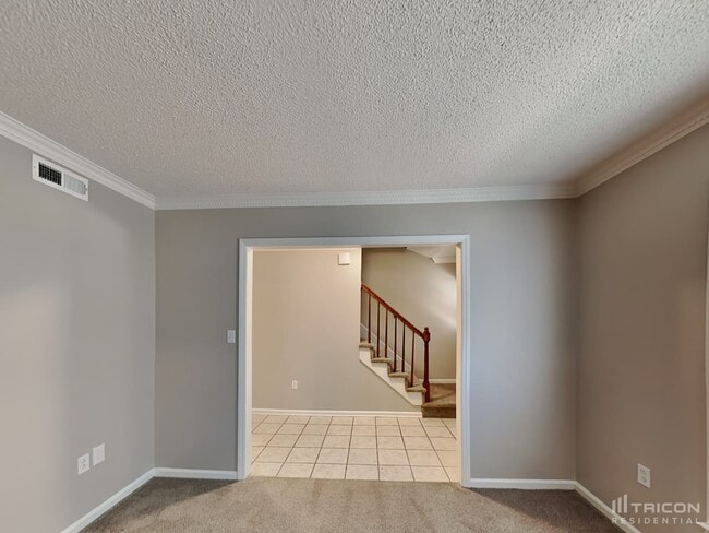 Building Photo - 7400 Palmetto Ct