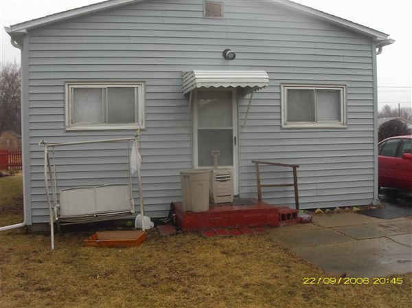 Building Photo - 3216 Oakwood Ave