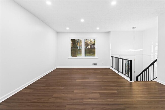 Foto del edificio - 2304 S Hairston Rd