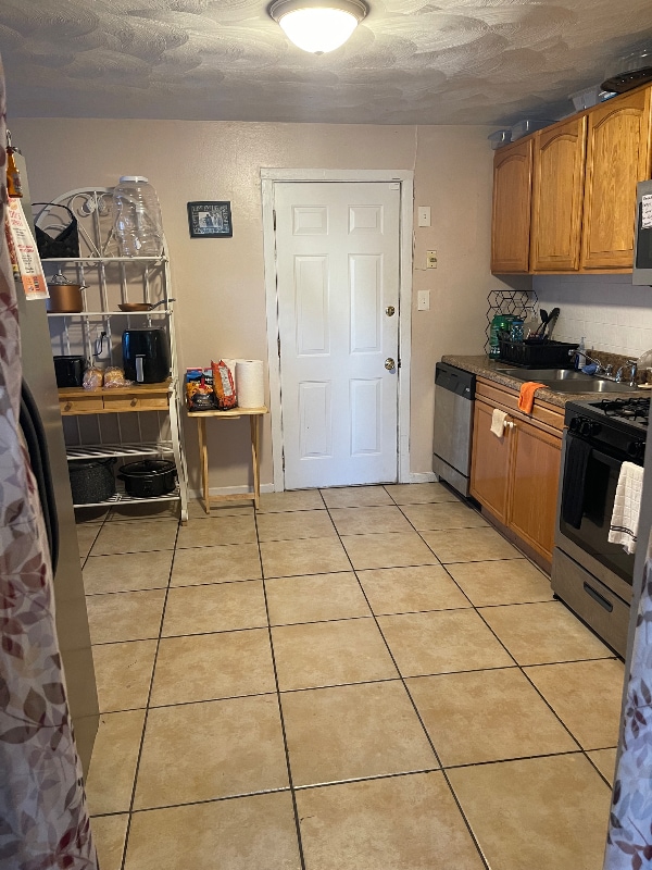 Foto del edificio - 1 Median Cir