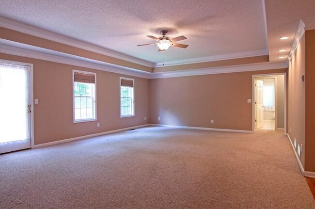 Foto del edificio - 3587 Forest Edge Dr SW