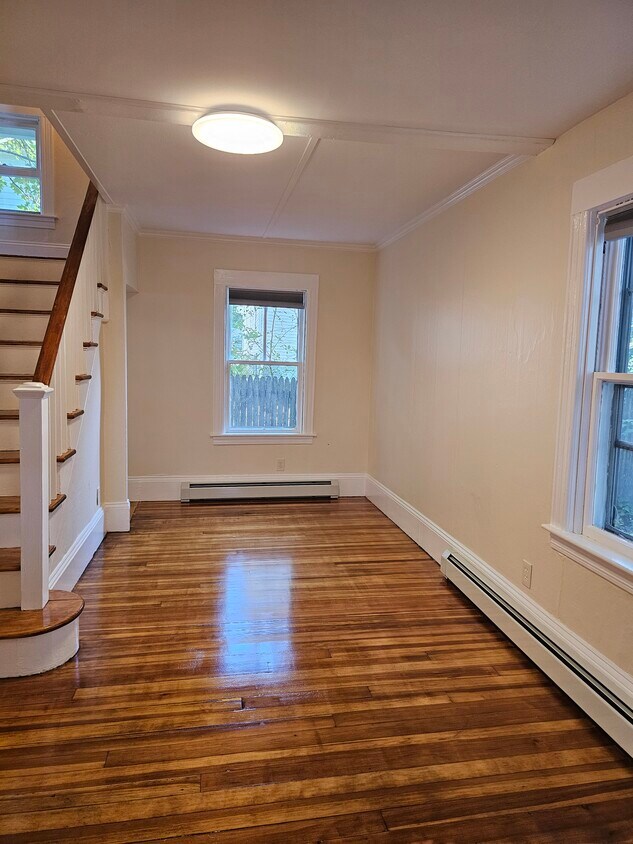 Foto principal - 146 Pidge Ave