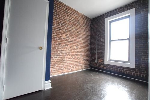 Building Photo - 475 41st St