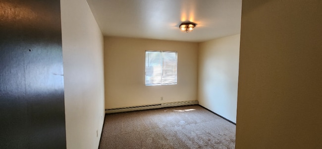 Building Photo - 5101 N Lovers Lane Rd