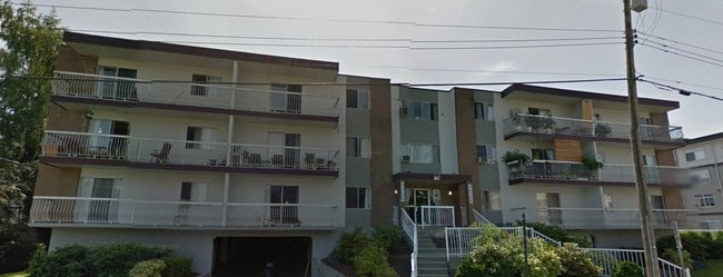 Building Photo - Cheam View Apartments 1