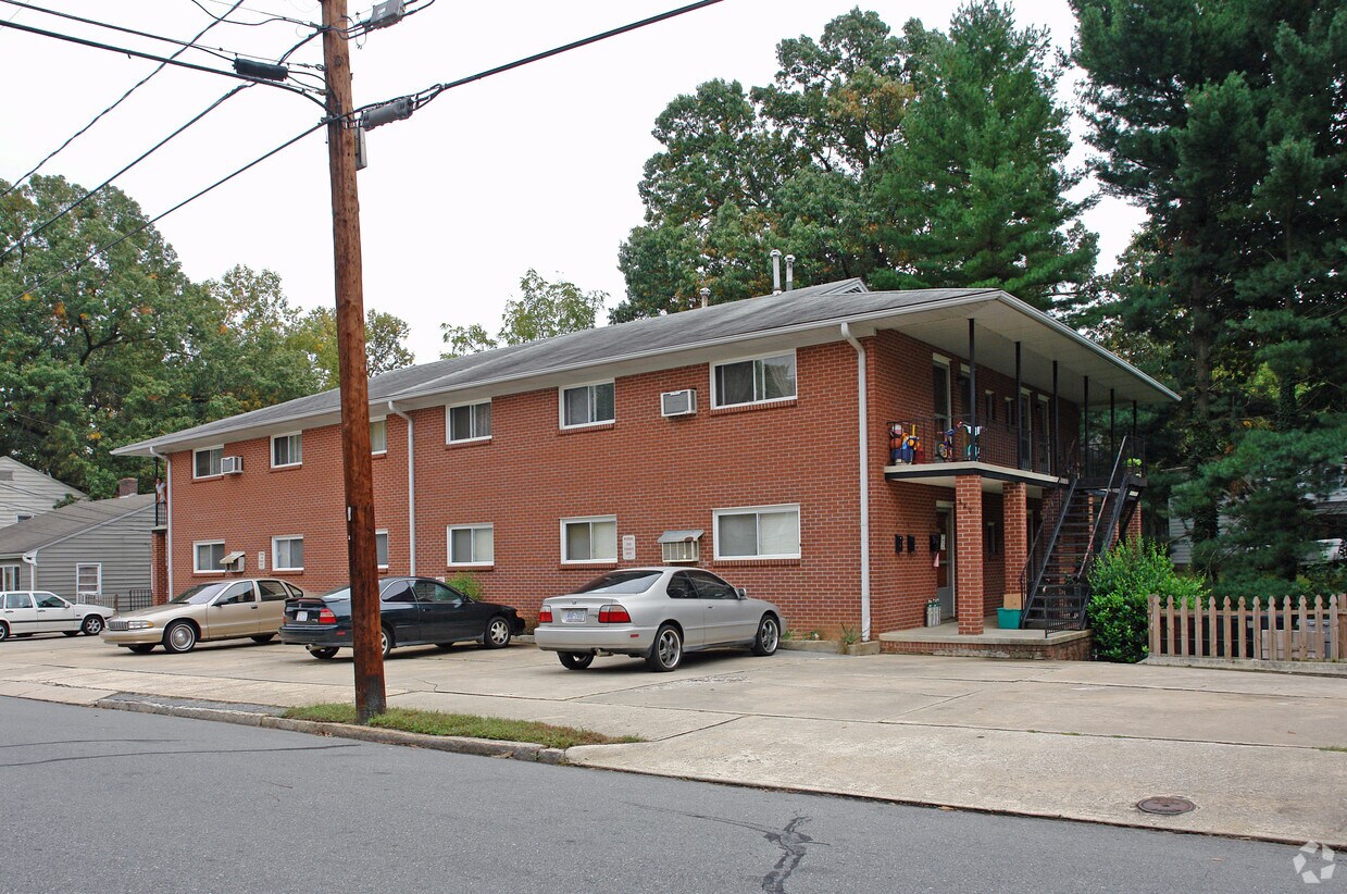 Primary Photo - 816 Washington Ave