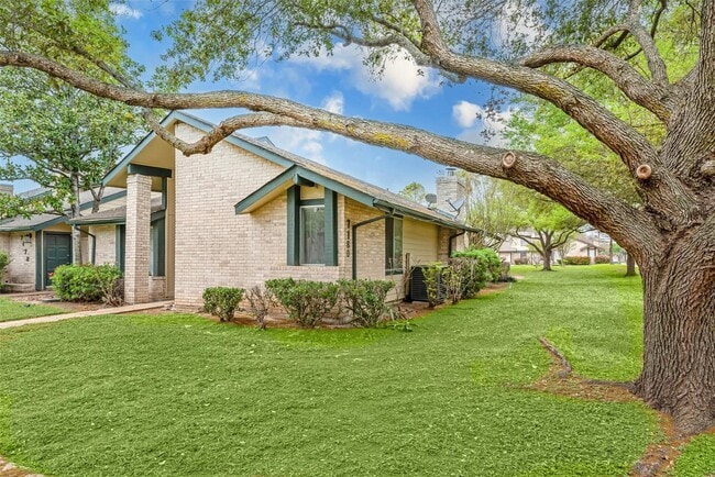 Building Photo - 7180 S Dairy Ashford Rd