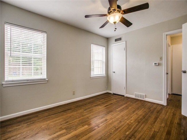 Foto del edificio - 3767 La Joya Dr