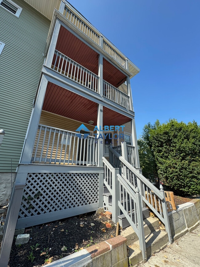 Building Photo - 89 Intervale St