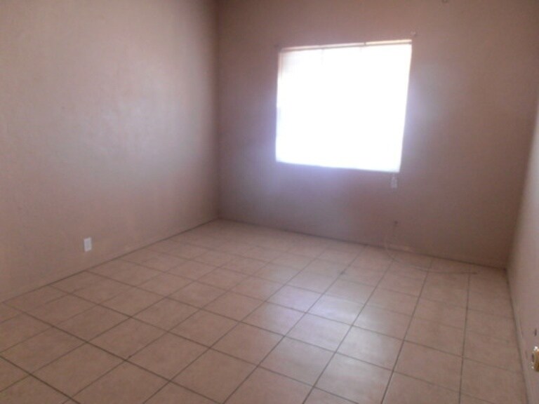 Interior Building Photo - 1301 E Ogden Ave