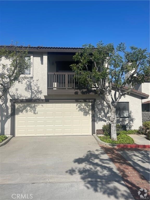 Building Photo - 2157 E Badillo St