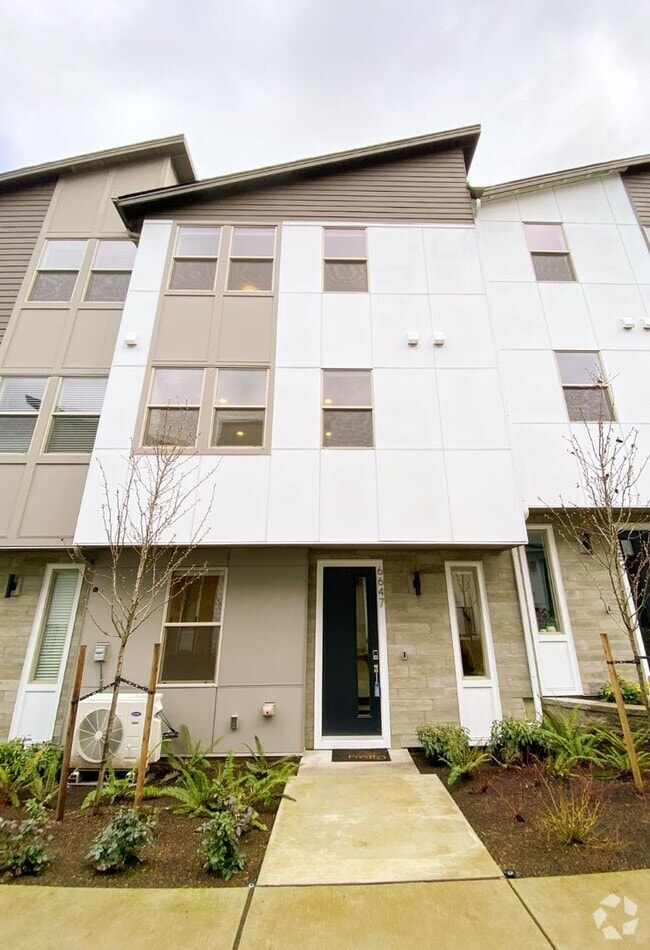 Building Photo - 6647 137th Pl SE