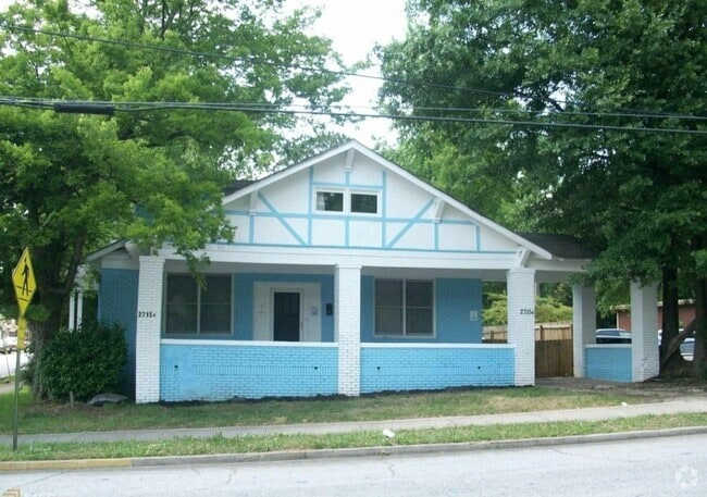 Building Photo - 2715 Church St Unit B