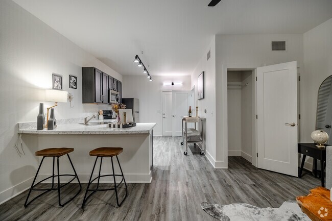 Estudio - 564 pies cuadrados - Comedor - HiTone Lofts
