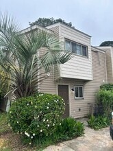 Building Photo - 240 Jamil Rd