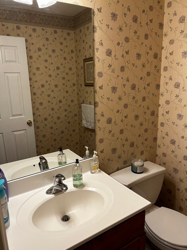 Building Photo - 1162 Heron Ct
