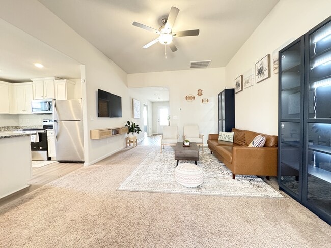 Foto del edificio - 3122 Maple Rdg Dr