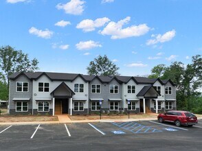 Building Photo - 227 Wanda Way