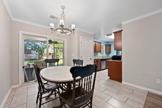 Foto del edificio - 3 bedroom single family home in West Ashley