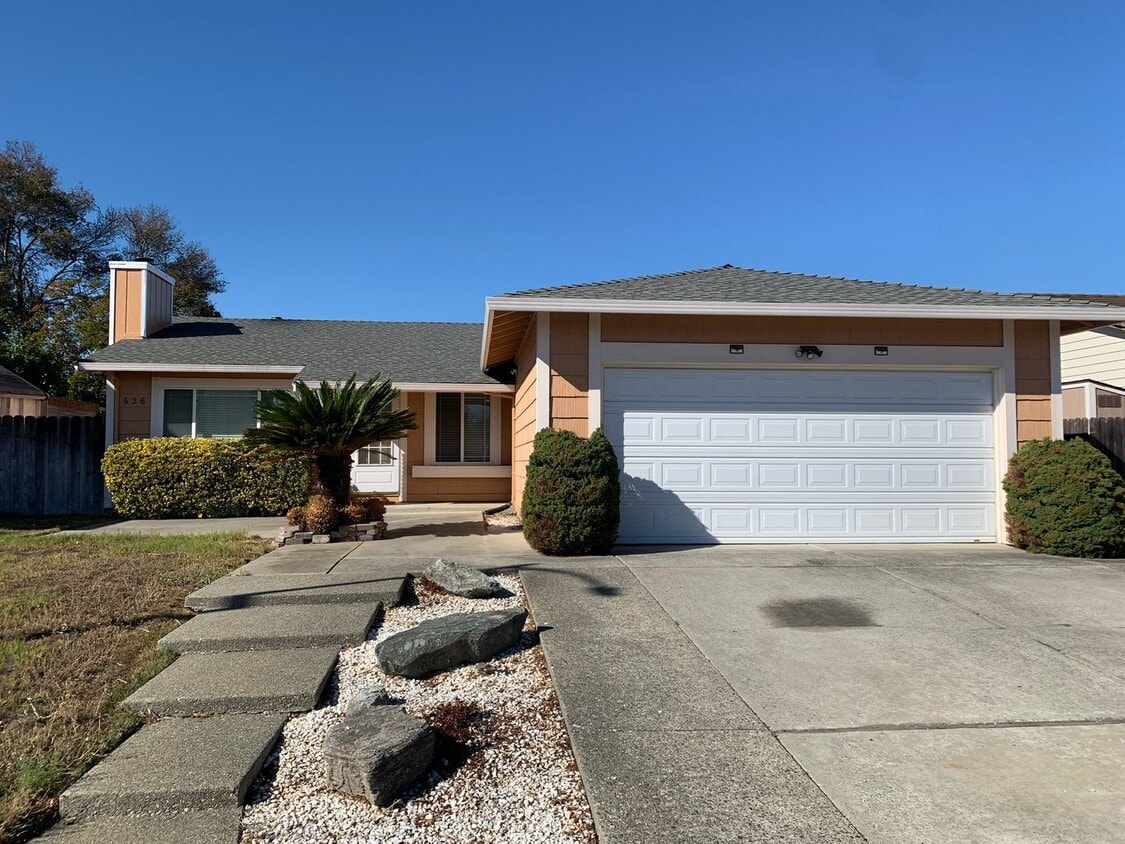Primary Photo - Upgraded Suisun City Home Available NOW!