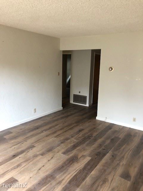 Foto del edificio - 112 Cordova Way