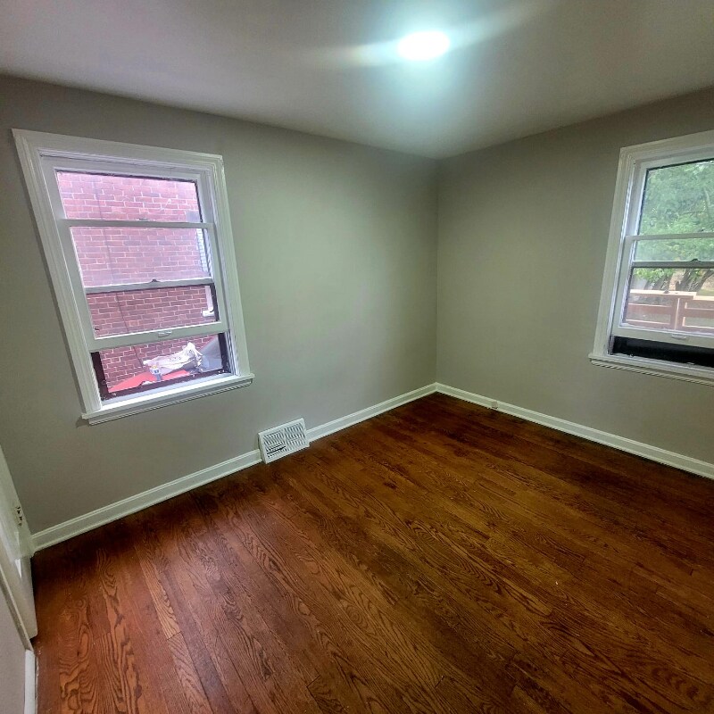 5713 South Blvd Maple Heights, OH 44137 – photo 5