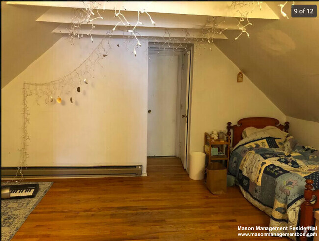 Building Photo - 40 Montfern Ave