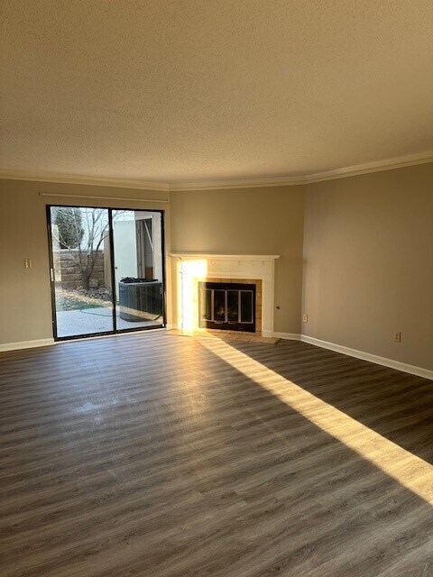 Foto del edificio - 2157 Vaden Village Dr