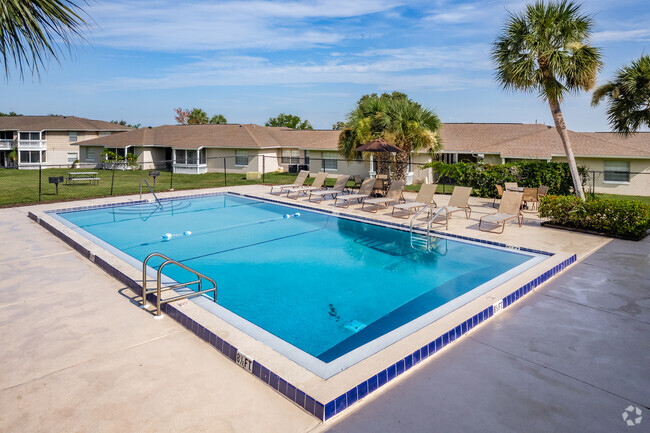 Pool - Inland Seas Apartments