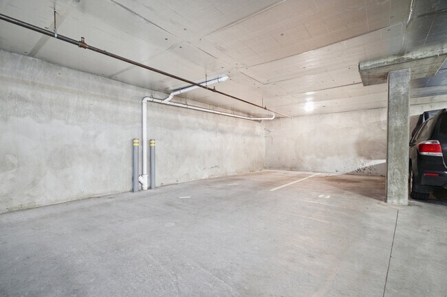 Foto del edificio - 1415 6th Ave N