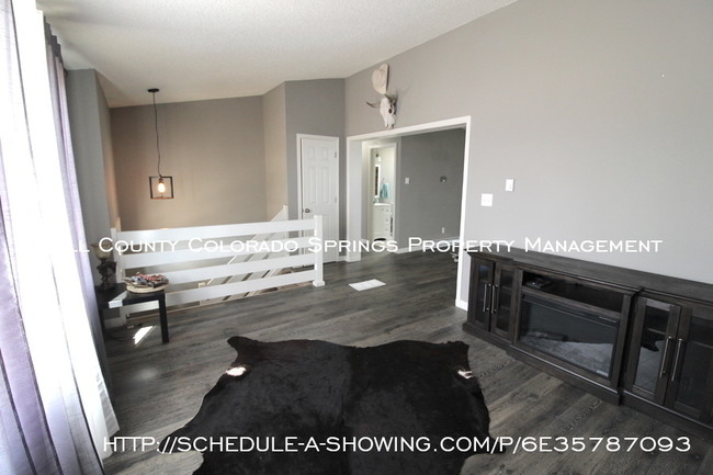 Foto del edificio - Horse Property Remodeled on 2.5 acres