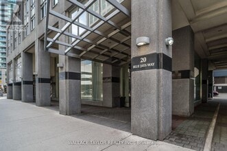 Building Photo - 20 Blue Jays Way