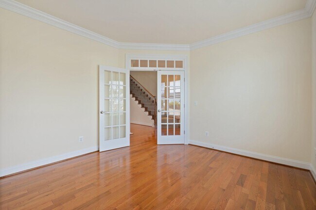 Building Photo - 9313 Talisman Dr