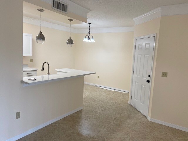 Building Photo - 11520 Villa Grand