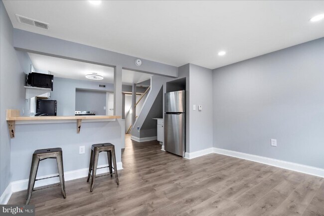 Foto del edificio - 1703 E Lombard St