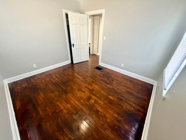 Foto del edificio - 119 Bermuda Ave