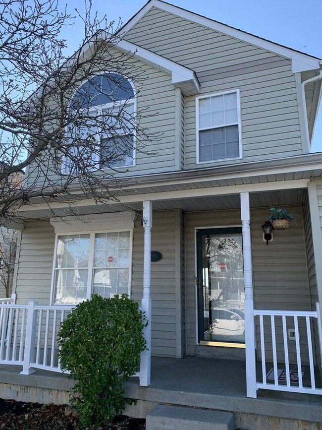 Building Photo - 203 Academy Ln