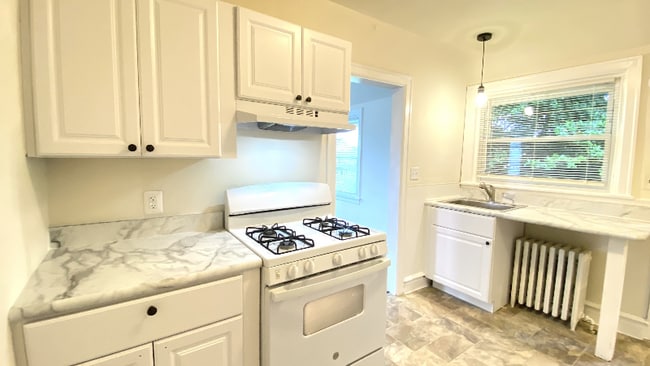 Photo - 300 W 31st St Apartment