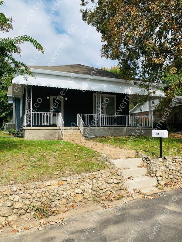 Building Photo - 709 Old Dallas Rd