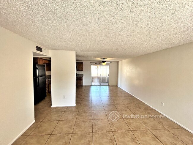 Building Photo - 6320 W Monte Vista Rd