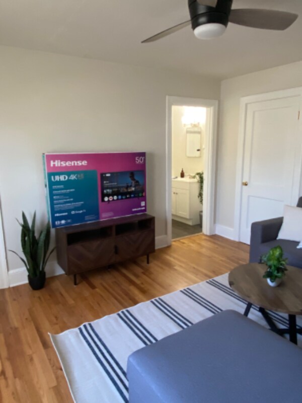 Foto del edificio - 245 Wooding Ave