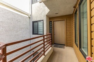 Foto del edificio - 400 N Louise St