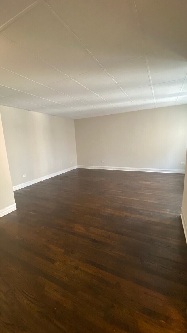 Foto del edificio - 1334 E Hyde Park Blvd