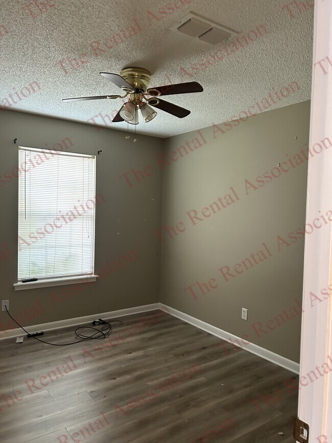 Foto del edificio - 541 Melton Dr