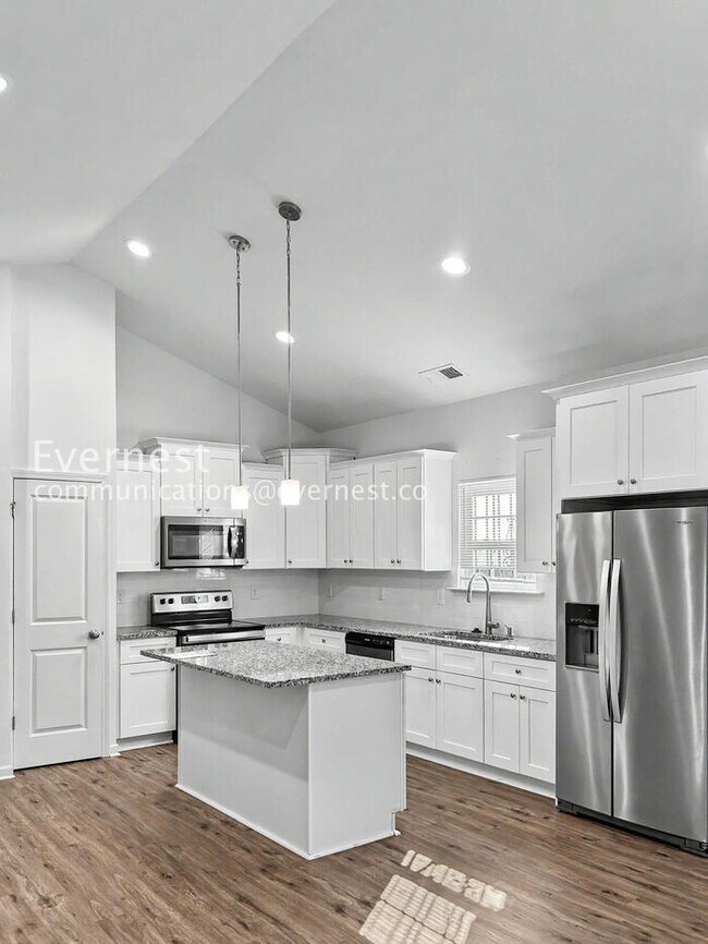 Foto del edificio - 10828 Mt Holly Rd