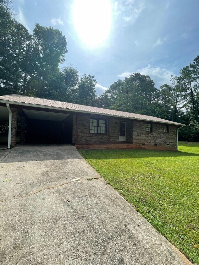 25 Riverside Dr, Carrollton, GA 30117 House Rental in Carrollton, GA