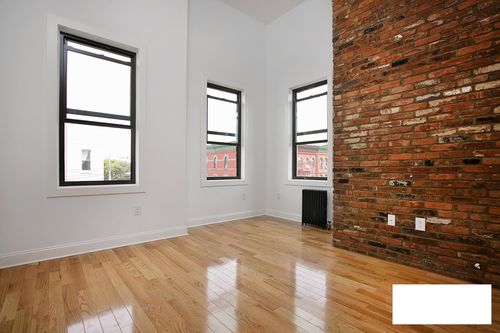 Building Photo - 160 Wyckoff Ave