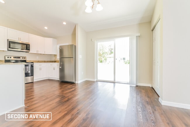 Building Photo - 3085 SW 137th Loop